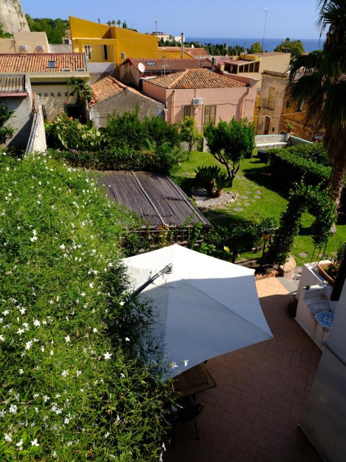 L'Antico Borgo Bed & Breakfast Milazzo Exterior foto