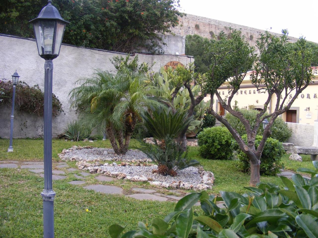 L'Antico Borgo Bed & Breakfast Milazzo Exterior foto